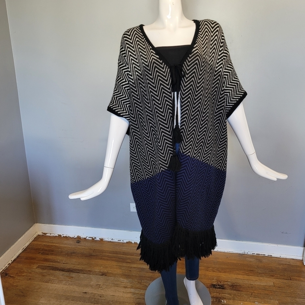 Trina Turk Tie Front Fringe Sweater, VGUC, Size M/L